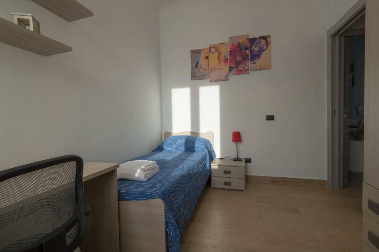 Sea Of ​​Rome Near The Center Of The Eternal City! Lido di Ostia Exterior foto